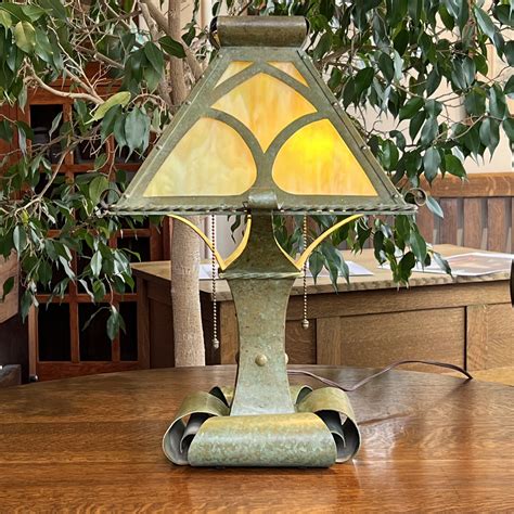 bradley and hubbard table lamp